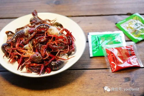 吃不完的方便面調(diào)料別再亂扔了 用它來做小龍蝦,保證你吃到光盤